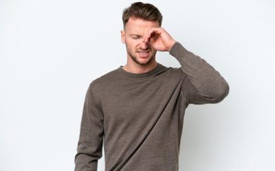 Latidos en el ojo: causas del temblor y cuándo preocuparse