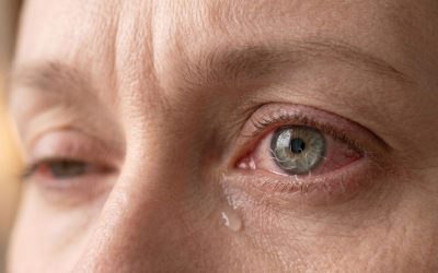 Queratitis filamentosa: qué es, causas y tratamiento de los filamentos corneales